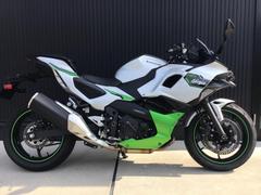 カワサキ　Ｎｉｎｊａ　７　Ｈｙｂｒｉｄ　シルバー／２０２４年モデル／ＥＴＣ標準装着