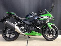 カワサキ　Ｎｉｎｊａ　４００　グレー　ブラック　グリーン／２０２４年モデル