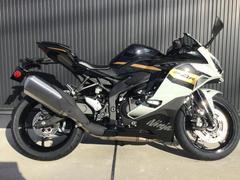 カワサキ　Ｎｉｎｊａ　ＺＸ−４Ｒ　ＳＥ　ホワイト　ブラック／２０２６年モデル