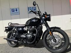 ＴＲＩＵＭＰＨ　ボンネビルＴ１２０ブラック　２０１８年モデル　ＥＴＣ　グリップヒーター　ブラウンシート　バーチカルツインエンジン