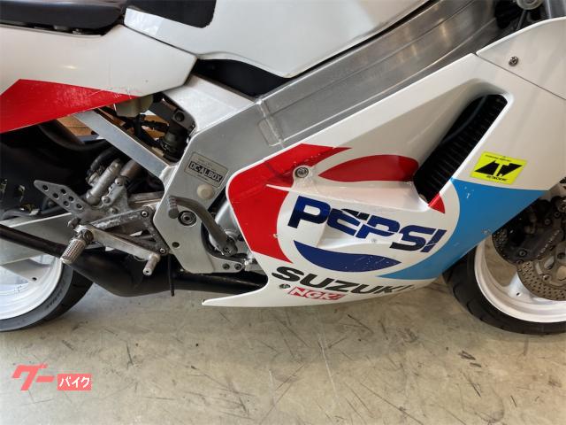 【値下げしました！】RGV250γ ガンマ SP VJ21A ペプシ 割れなし シングルシート　激レア　なかなか無い代物です！　この機会に是非！！