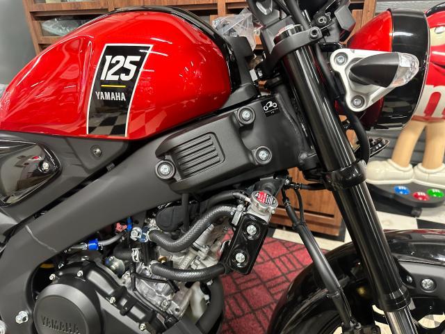 お値下げ　XSR155・XSR125　ヘッドライトユニット（純正） YAMAHA 純正アクセサリー XSR155 ヘッドライトカバー #B1V-H4144