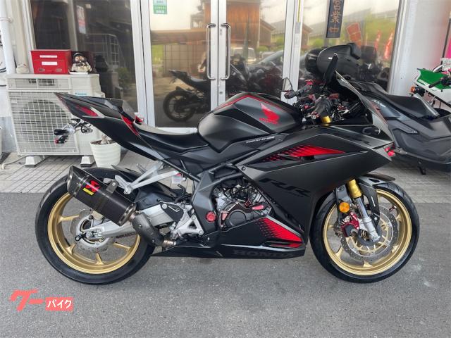 ＣＢＲ２５０ＲＲ　自賠責付　アクラポマフラー　スマホホルダー　カスタムレバー　カスタムミラー　ＭＣ５１