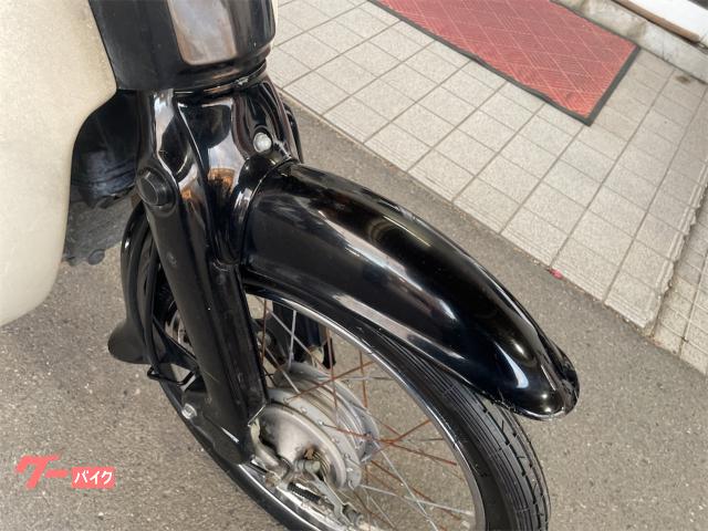 ホンダ スーパーカブ50 50THアニバーサリーモデル タイヤ前後
