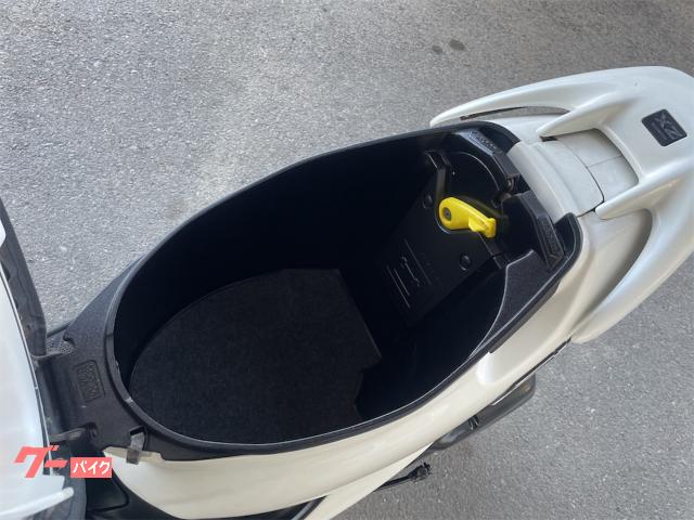 セール‼️ 前後タイヤバッテリー新品♪ライブディオ✴ ホンダ ライブDio ZX タイヤ前後新品 バッテリー新品 2スト