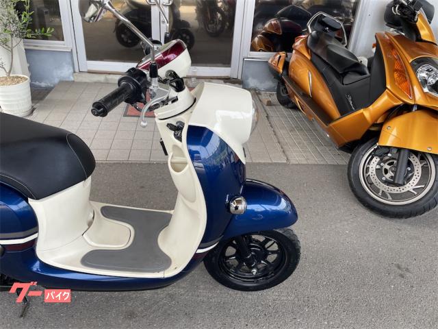 タイヤ前後、バッテリー、オイル新品　ヤマハ　ビーノ　インジェクションモデル　人気のブラック！ ヤマハ ビーノ 前後タイヤ新品 ワンオーナー 2018モデル｜オレンジ