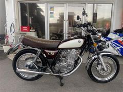 ヤマハ　ＳＲ４００　カスタムマフラー　カスタムシート　ウインカー・テールカスタム　ＲＨ０１Ｊ