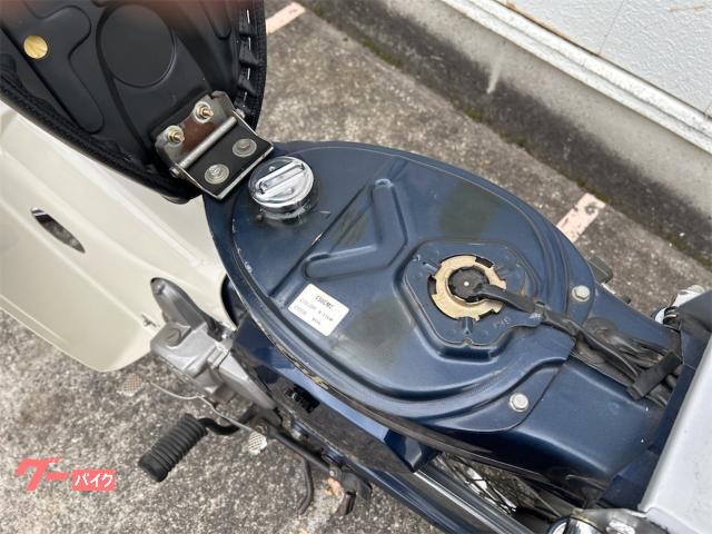 ホンダ スーパーカブ50カスタム レッグシールド・タイヤ前後