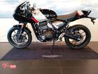 スラクストン400 2026年モデル新型 ファントムブラック