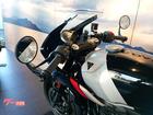 スラクストン400 2026年モデル新型 ファントムブラック