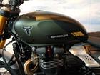 スクランブラー900 2026年新型モデル マットカーキグリーン