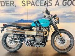 ＴＲＩＵＭＰＨ　スクランブラー９００