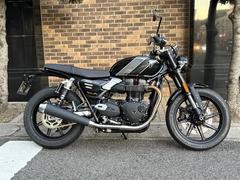 ＴＲＩＵＭＰＨ　スピードツイン９００　オプション多数装備　ベンチシート・ラジエーターガード・オイルフィルターキャップ