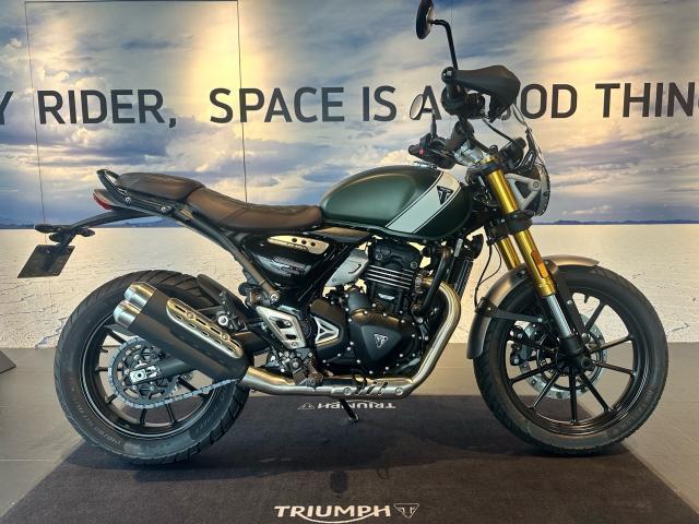 スクランブラー400X オプション多数装着