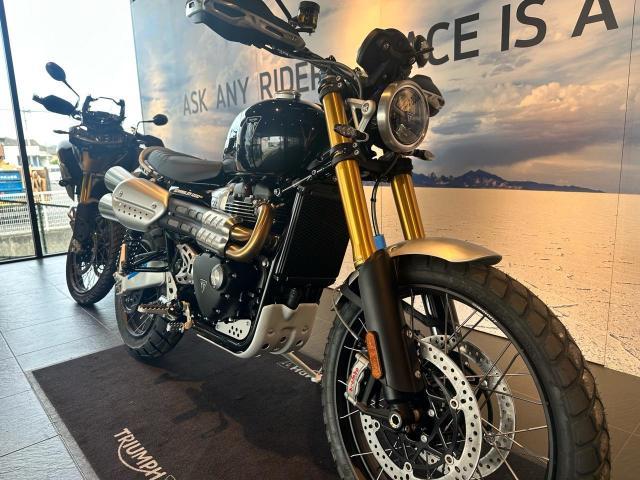 スクランブラー1200XE