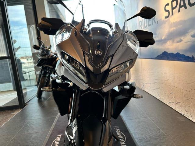 タイガー800 タイガースポーツ800現行モデル