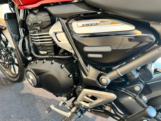 スピード400 登録済未使用車