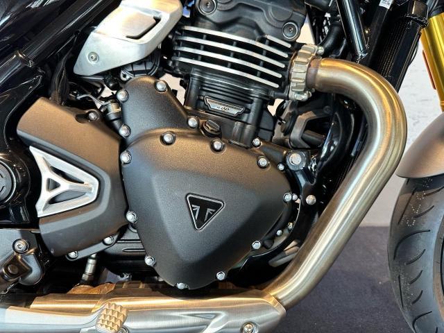 スピード400 登録済未使用車