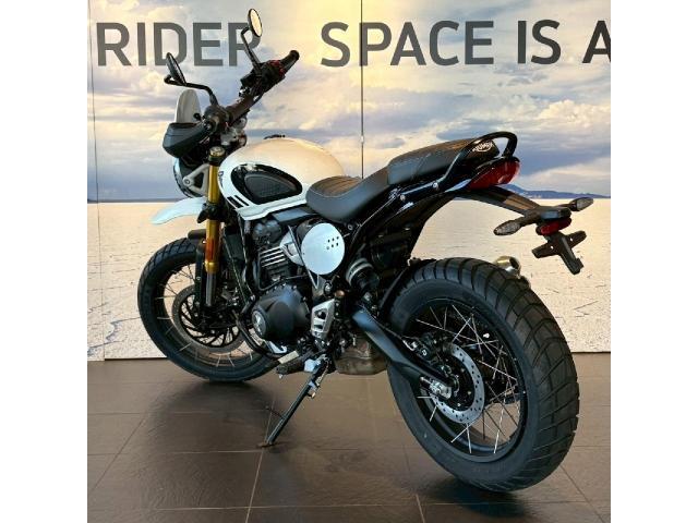 スクランブラー400XC 2026年新型モデル入荷しました！！