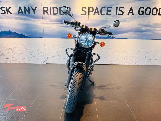 ボンネビルT120 オプションのシート ドレッサーバー装着済車両