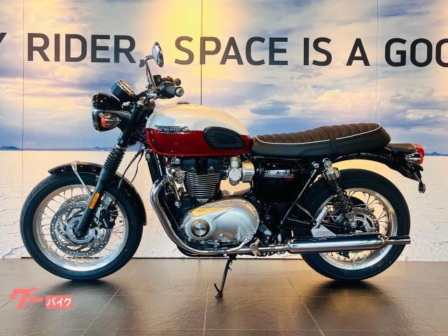 ボンネビルT120 オプションのシート ドレッサーバー装着済車両