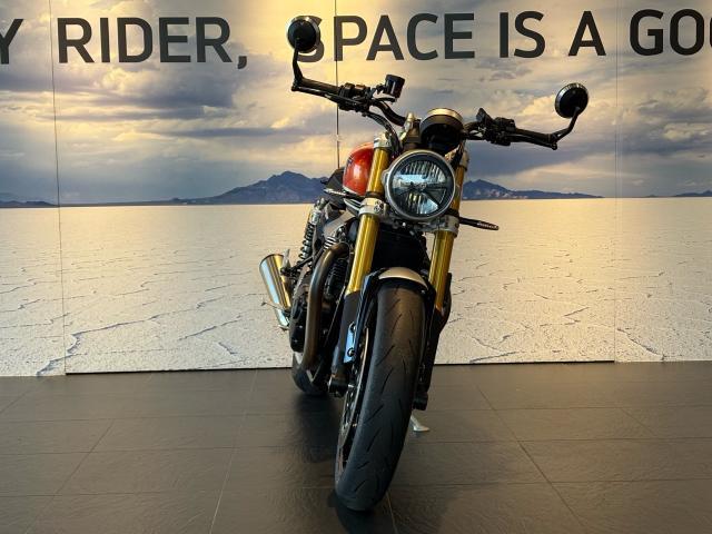 スピードトリプル1200RS