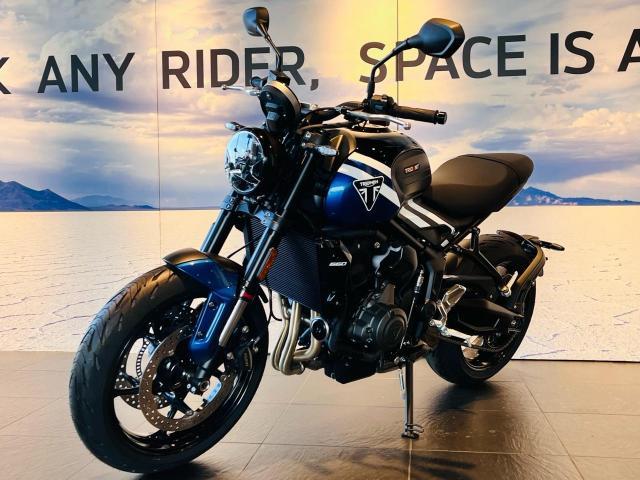 トライデント660