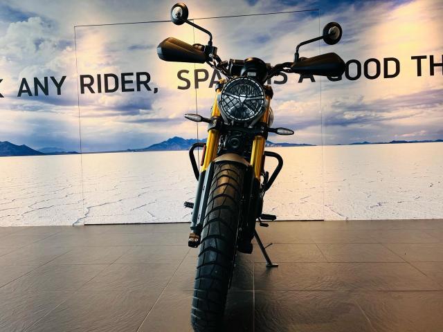 スクランブラー400X