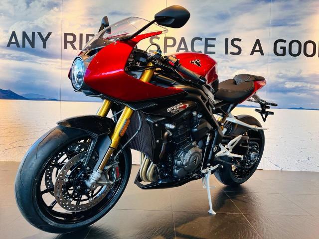 スピードトリプル1200RR