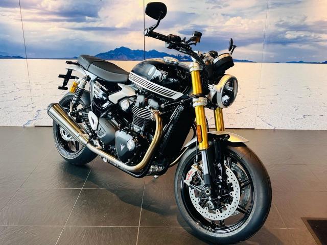 スピードツイン1200RS 新車