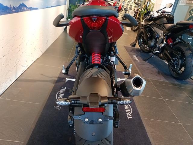 トライデント800 2026年新型モデル カーニバルレッド