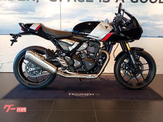 スラクストン400 2026年モデル新型 ファントムブラック