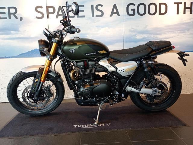 スクランブラー900 2026年新型モデル マットカーキグリーン