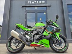 カワサキ　Ｎｉｎｊａ　ＺＸ−４ＲＲ　ＫＲＴ　２０２３　中古　　ＵＳＢポート　ＥＴＣ　スモークスクリーン　ヘルメットロック　フェンダーレス
