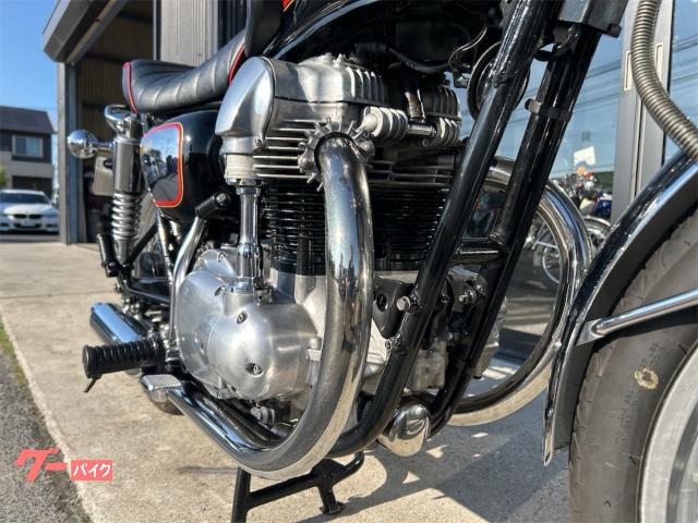 カワサキ W650 クロームバージョン 空冷2気筒バーチカルツイン