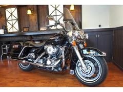 ＨＡＲＬＥＹ−ＤＡＶＩＤＳＯＮ　ＦＬＨＲ　ロードキング　ローシート（キャブレター）