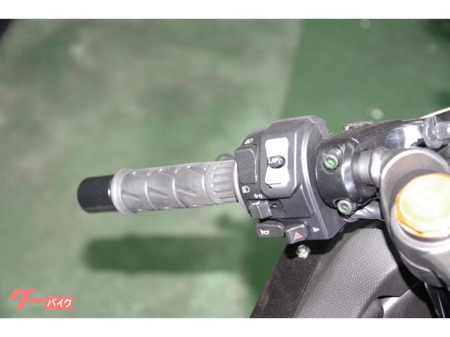カワサキ Ninja ZX－25R SE ABS フューエル