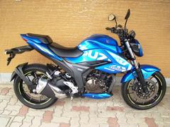 スズキ　ＧＩＸＸＥＲ　２５０　　２０２２年　トリトンブルーメタリック　国内正規品