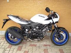 スズキ　ＳＶ６５０Ｘ　現行モデル　国内正規品　パールテックホワイト