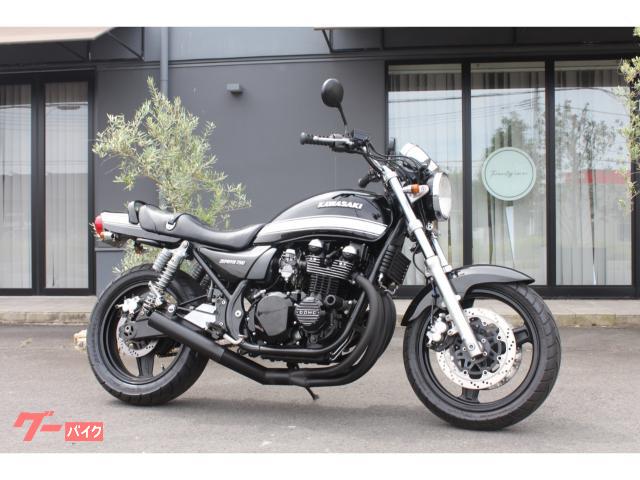 ＺＥＰＨＹＲ７５０　２００５年モデル　エボニー　ブラックエンジン