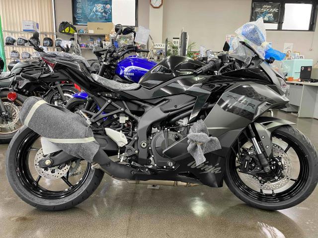 カワサキ Ninja ZX－4R SE｜コバヤシモーターサイクル