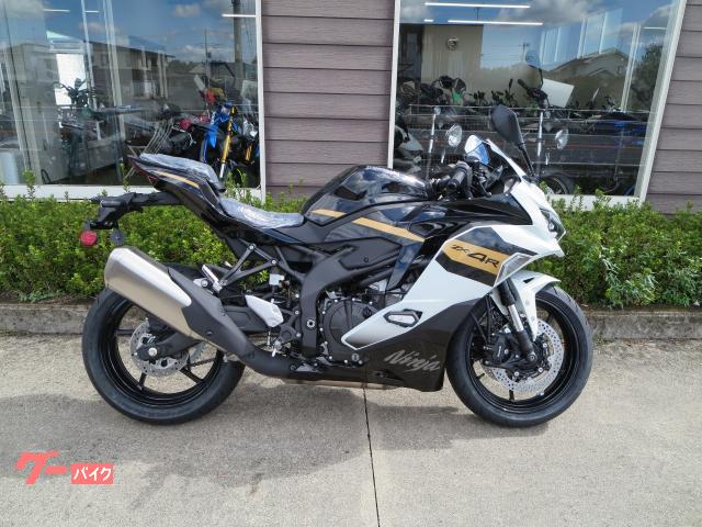 Ｎｉｎｊａ　ＺＸ−４Ｒ　ＳＥ　２０２６モデル