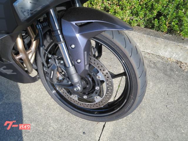 Kawasaki Ninja ZX-25R SE — миниатюра 3