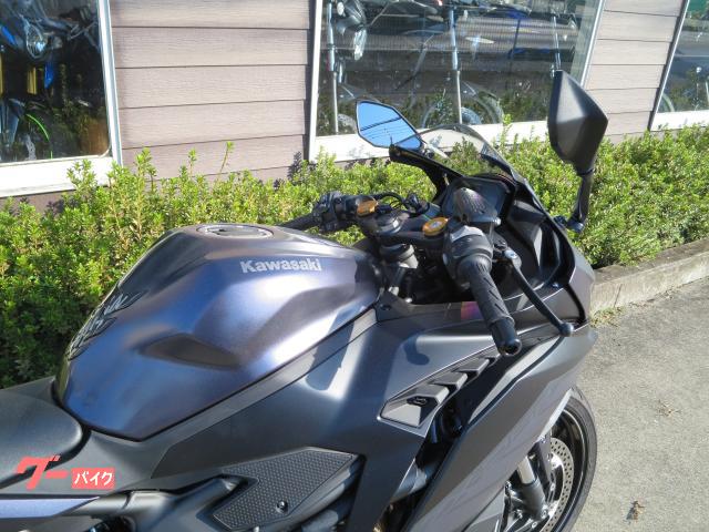 Kawasaki Ninja ZX-25R SE — миниатюра 5