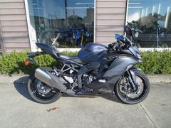 カワサキ　Ｎｉｎｊａ　ＺＸ−２５Ｒ　ＳＥ