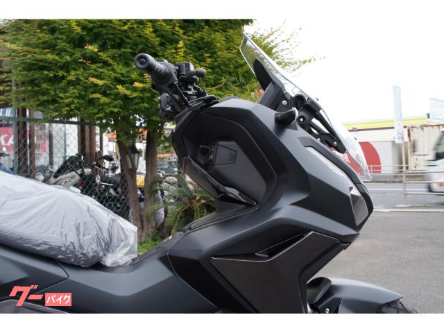 ホンダ ADV160マットガンパウダーブラックメタリック｜イシカワ