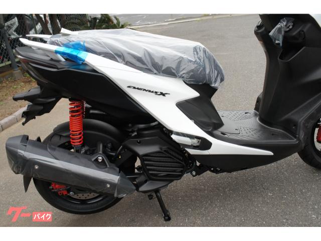 ヤマハ シグナスX ABS LED ブルーイッシュホワイトパール1