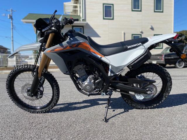 ホンダ CRF250L スウィフトグレー ナックルガード標準