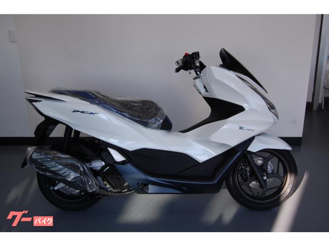 ＰＣＸ　ｅ：ＨＥＶ　ＬＥＤ　ＡＢＳ　ＵＳＢソケット　ハイブリッドシステム　ラゲッジボックス　スマートキー
