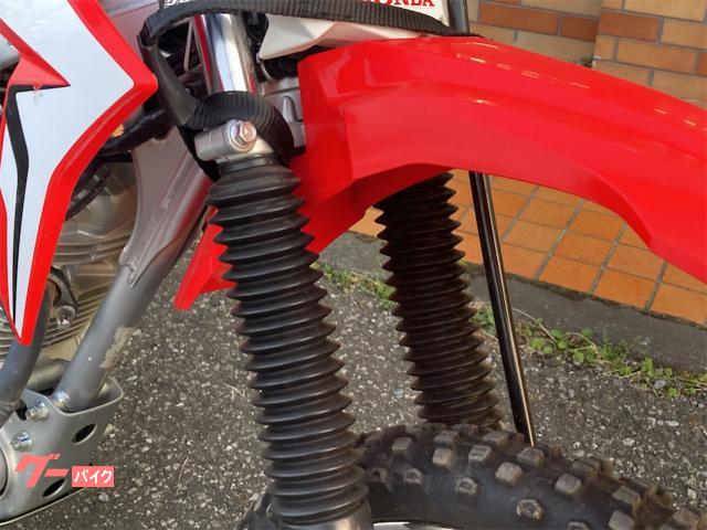 ホンダ ＣＲＦ１２５Ｆ インジェクション スタックベルト フロント